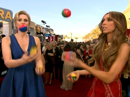 Guiliana Rancic Leis George Clooney, Juggles with Jane Lynch| Screen Actors Guild Awards 2012, George Clooney, Jane Lynch, Stacy Keibler, Actor Class