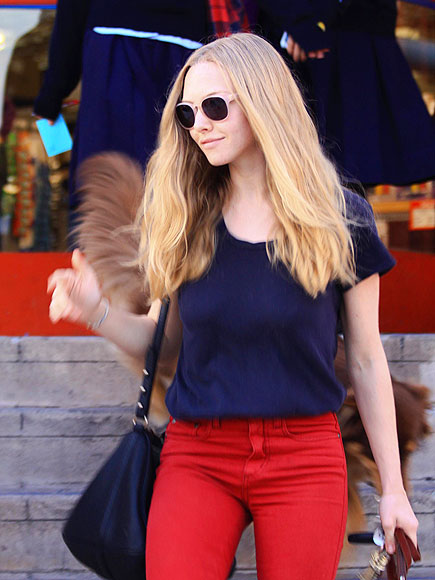 HOT PANTS photo | Amanda Seyfried