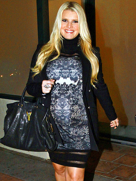 HAPPY STEAK-OUT
photo | Jessica Simpson