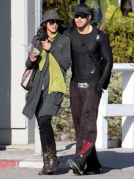 ALL WRAPPED UP
 photo | Kellan Lutz