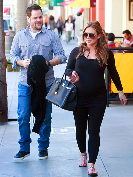 STEP RIGHT UP
photo | Hilary Duff