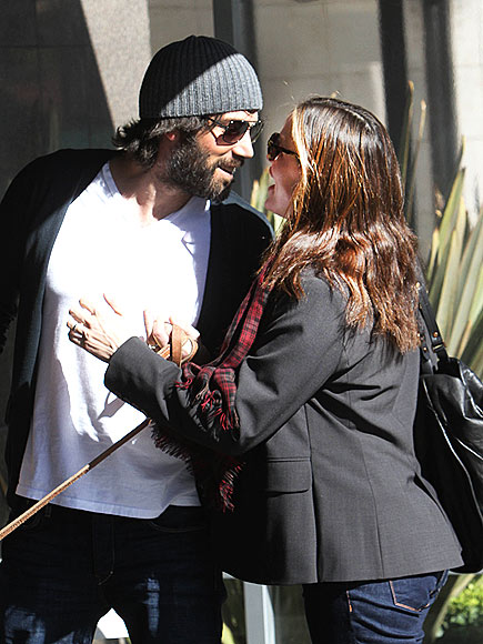 LOVE SHOT photo | Ben Affleck, Jennifer Garner