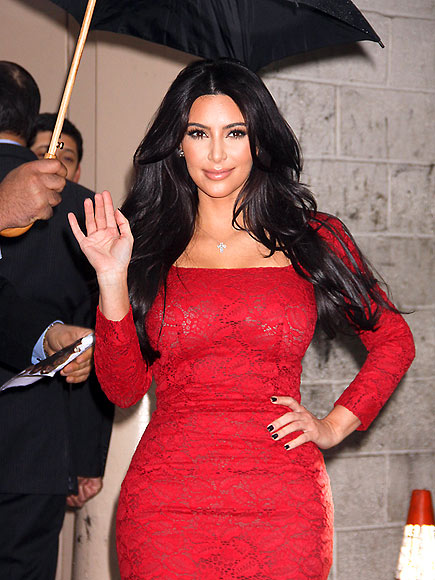 RED ALL OVER
photo | Kim Kardashian