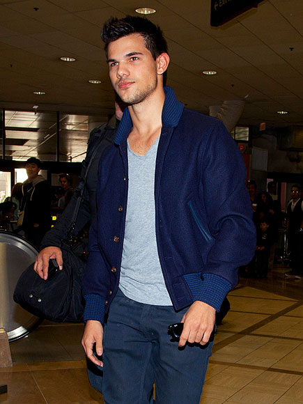FLY GUY
 photo | Taylor Lautner