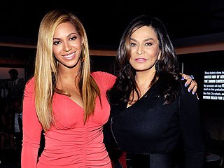 Star Tracks: Star Tracks: Tuesday, February 7, 2012 | Beyonce Knowles