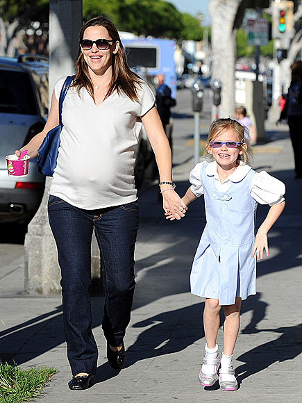SWEET SCOOP photo | Jennifer Garner