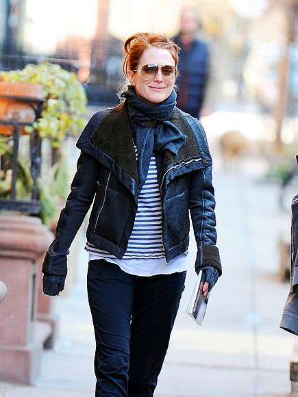 STREET STRUT
photo | Sandra Bullock