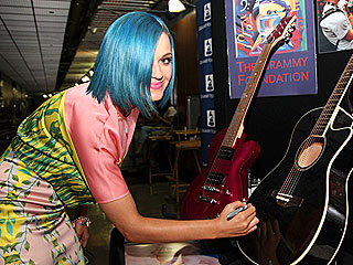 Star Tracks: Star Tracks: Friday, February 10, 2012 | Katy Perry