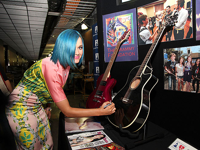 BLUE NOTE photo | Katy Perry