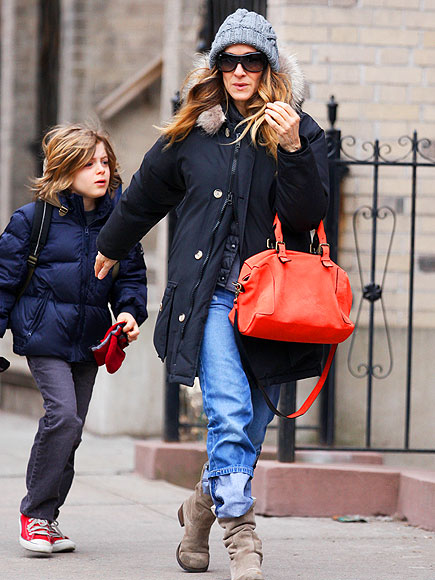 MOMMY'S WAY
photo | Sarah Jessica Parker