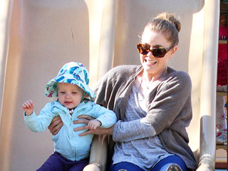 Star Tracks: Star Tracks: Monday, February 13, 2012 | Amy Adams
