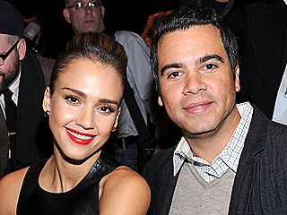 Star Tracks: Star Tracks: Thursday, February 16, 2012 | Cash Warren, Jessica Alba