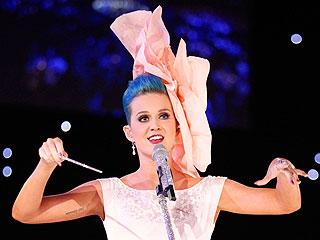 Star Tracks: Star Tracks: Monday, February 13, 2012 | Katy Perry