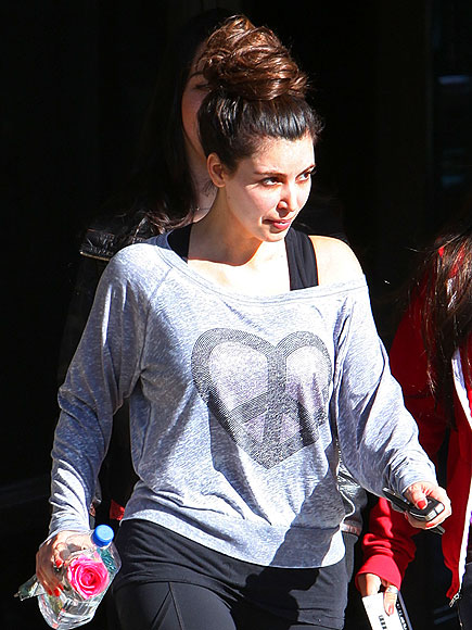 PEACE OUT photo | Kim Kardashian