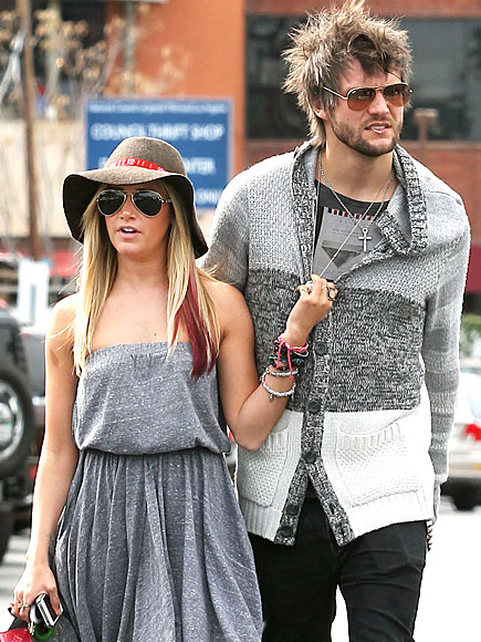 TAKING THE LEAD photo | Ashley Tisdale