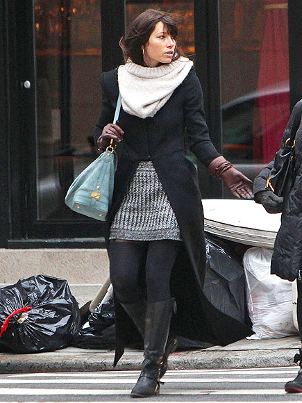 ALL WRAPPED UP photo | Jessica Biel