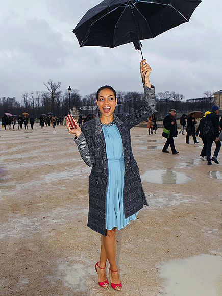 WEATHER GIRL
 photo | Rosario Dawson