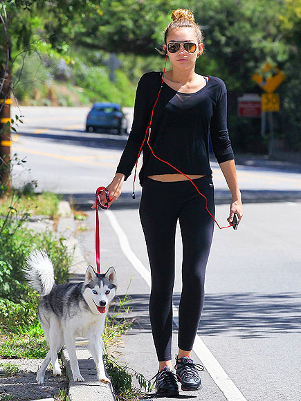 TWO STEP photo | Miley Cyrus