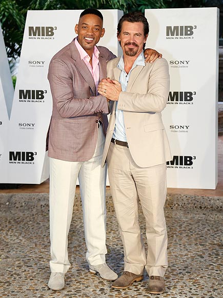 RIGHT HAND MAN photo | Josh Brolin, Will Smith