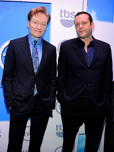 STANDING TALL
photo | Conan O'Brien, Vince Vaughn