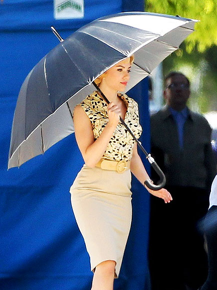 SHADY LADY
 photo | Scarlett Johansson