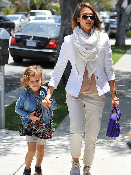 SCHOOL SPIRIT
 photo | Jessica Alba