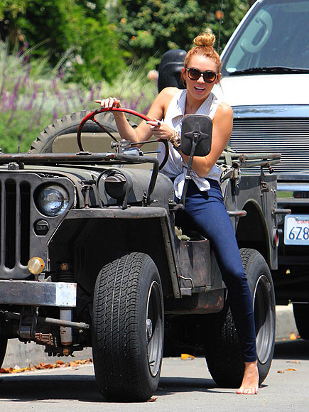 SPIN DOCTOR
 photo | Miley Cyrus