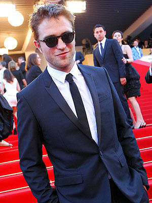 Star Tracks: Star Tracks: Thursday, May 24, 2012 | Robert Pattinson