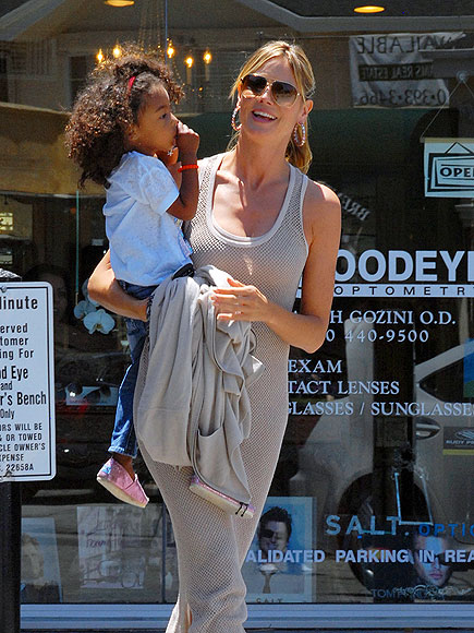 UP IN ARMS photo | Heidi Klum