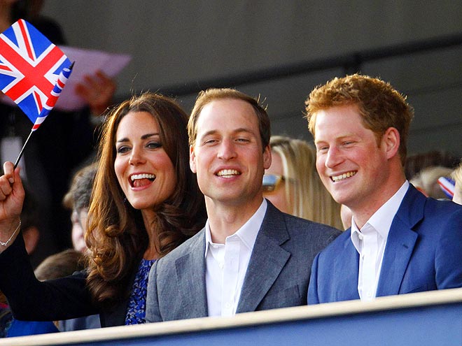 SOUND WAVE
 photo | Kate Middleton, Prince William
