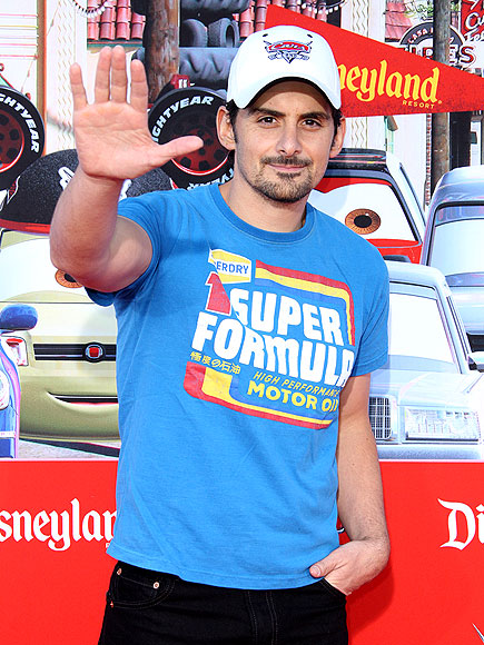 'CAR' SERVICE
photo | Brad Paisley