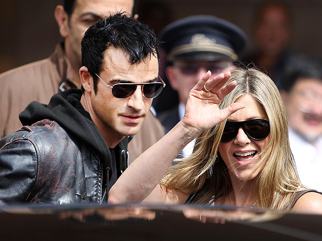 GETAWAY CAR
 photo | Jennifer Aniston, Justin Theroux