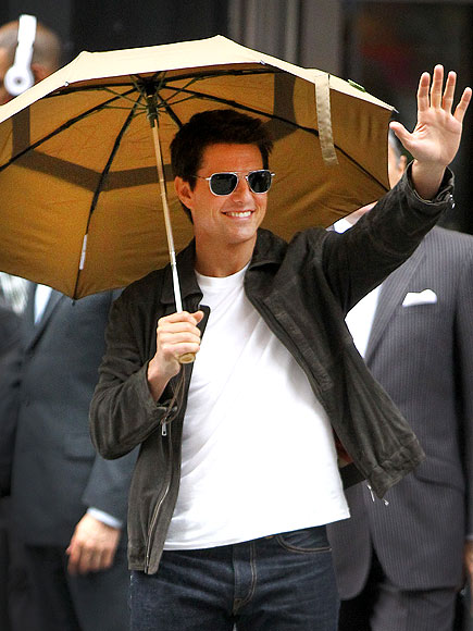 UMBRELLA FELLA photo | Tom Cruise