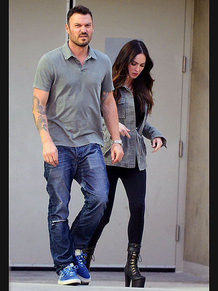 MYSTERY CARGO
 photo | Megan Fox