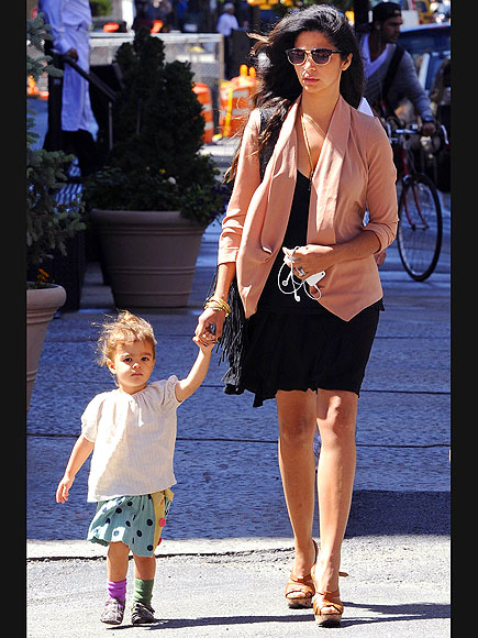 MAMA'S GIRL photo | Camila Alves