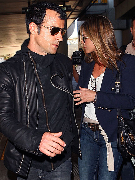 HOMEWARD BOUND
 photo | Jennifer Aniston, Justin Theroux