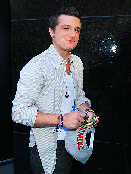 RISE & SHINE
photo | Josh Hutcherson