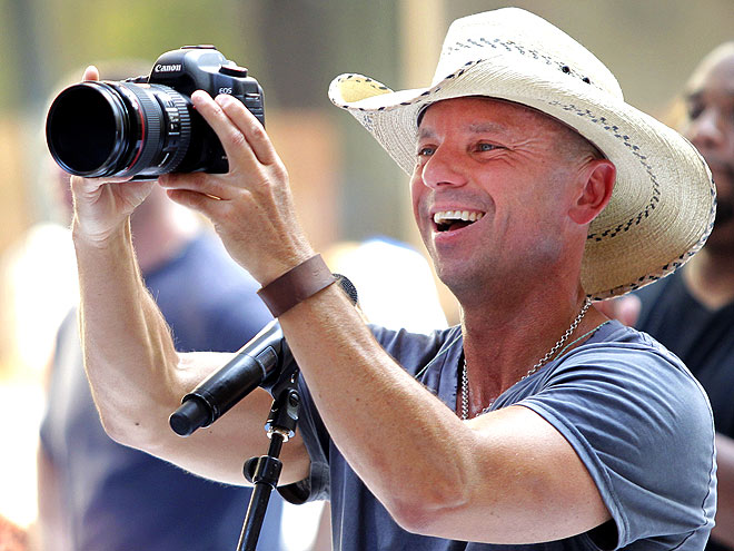 BEHIND THE LENS
 photo | Kenny Chesney