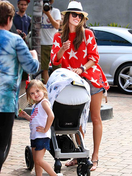 WORK IT! photo | Alessandra Ambrosio
