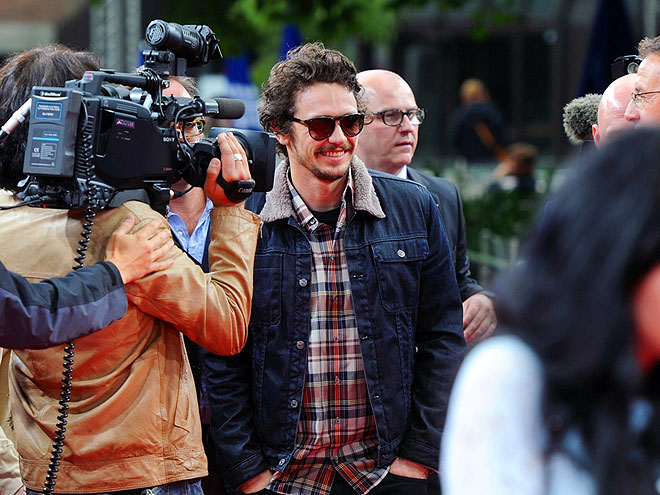 CAMERA MAN photo | James Franco