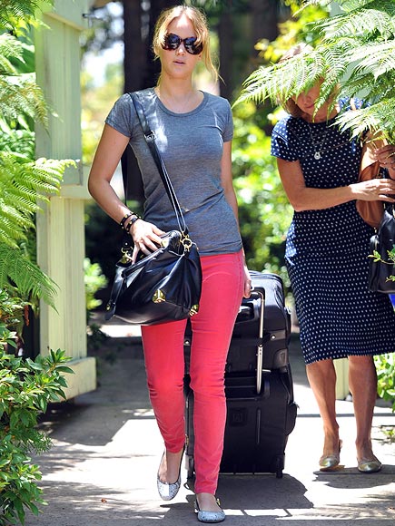 ROLLIN' OUT photo | Jennifer Lawrence