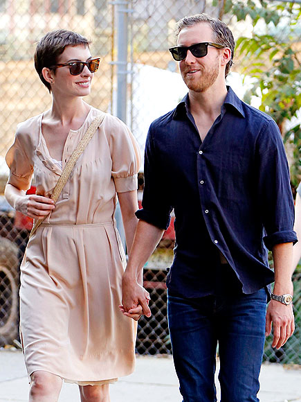BROOKLYN LOVE photo | Anne Hathaway