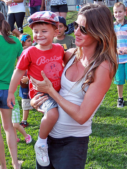 Star Tracks: Wednesday, August 8, 2012