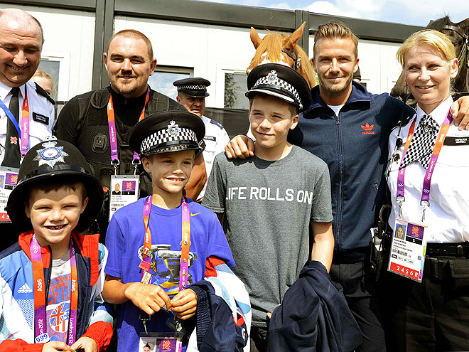 REPORTING FOR DUTY photo | David Beckham