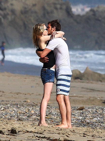 LOVE IS IN THE AIR photo | Andrew Garfield, Emma Stone