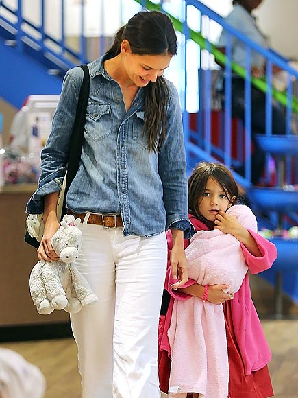 JUST THE GIRLS photo | Katie Holmes, Suri Cruise