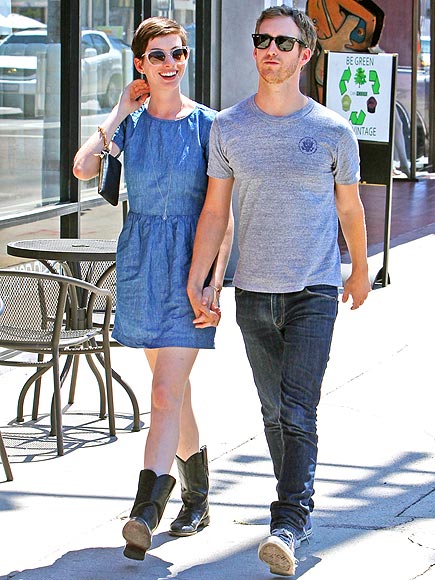 HOLD ON photo | Anne Hathaway