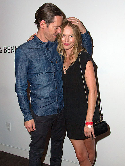 HEAD-TO-HEAD photo | Kate Bosworth