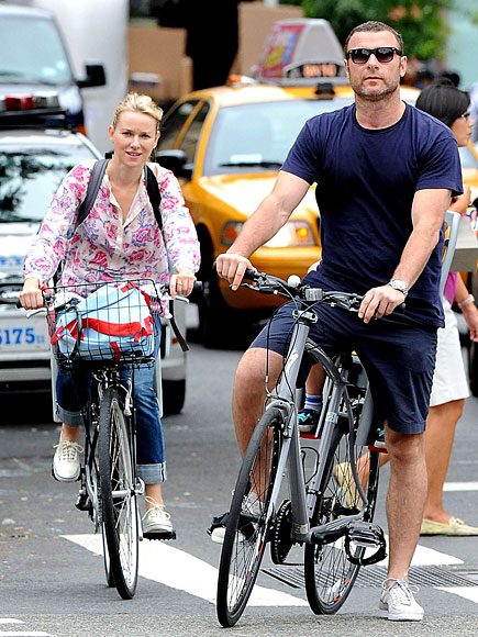 LAND CRUISING photo | Liev Schreiber, Naomi Watts