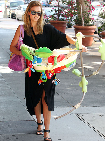 SWEET CHARITY photo | Jessica Alba